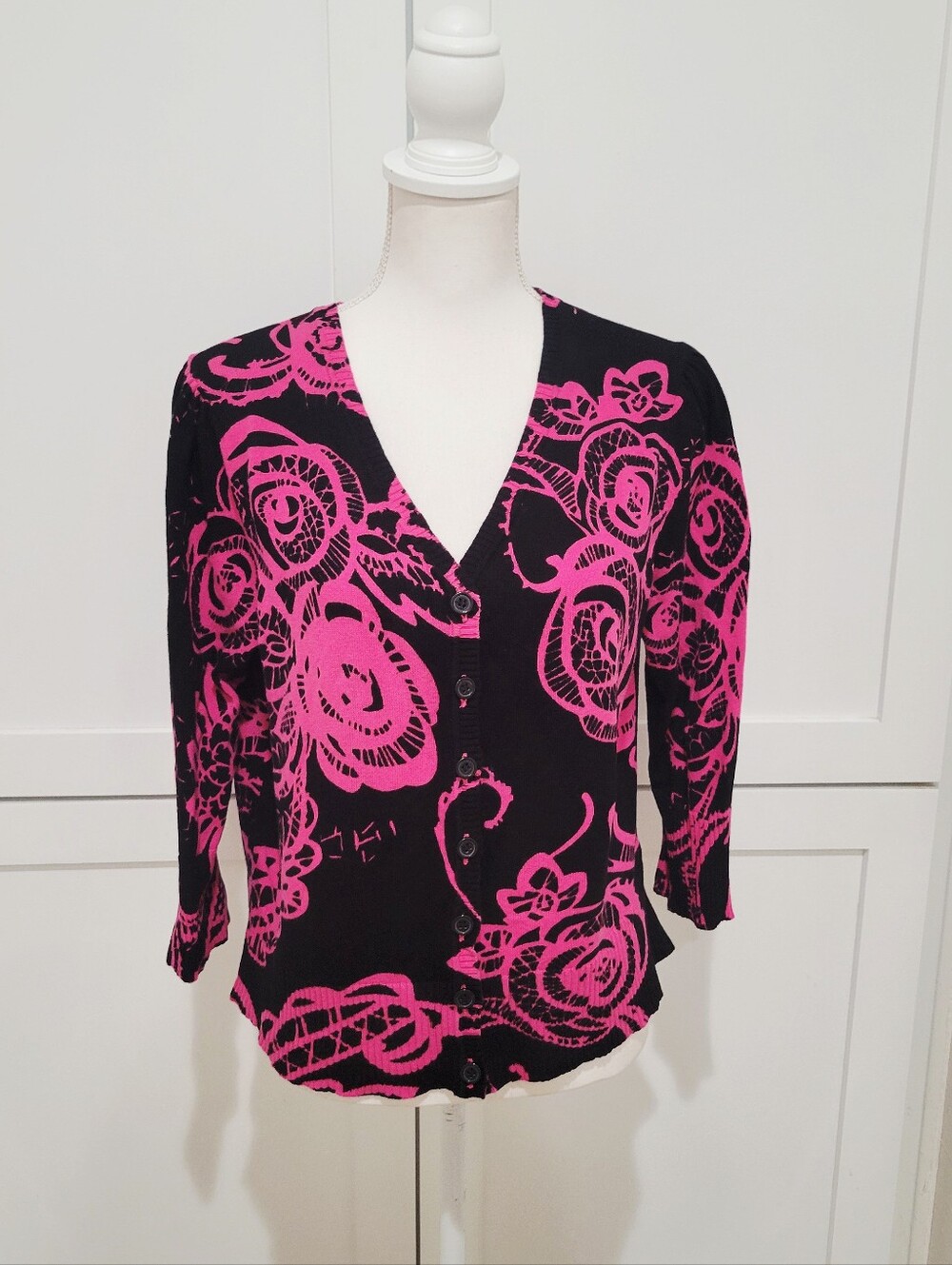 ECI Black Button-Front V-Neck Cardigan with Hot Pink Floral Print